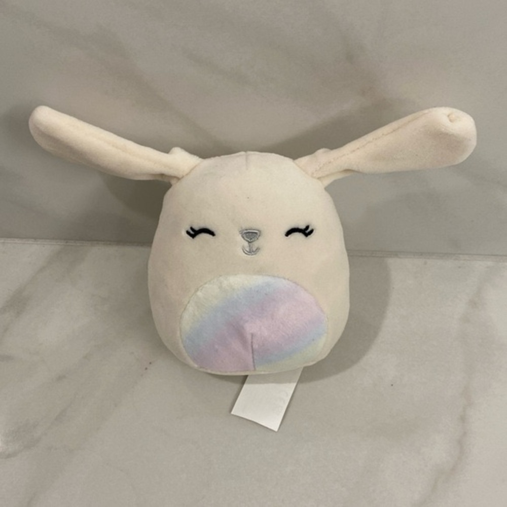 Squishmallows  Roben 4  Rainbow Belly Bunny Capsule included